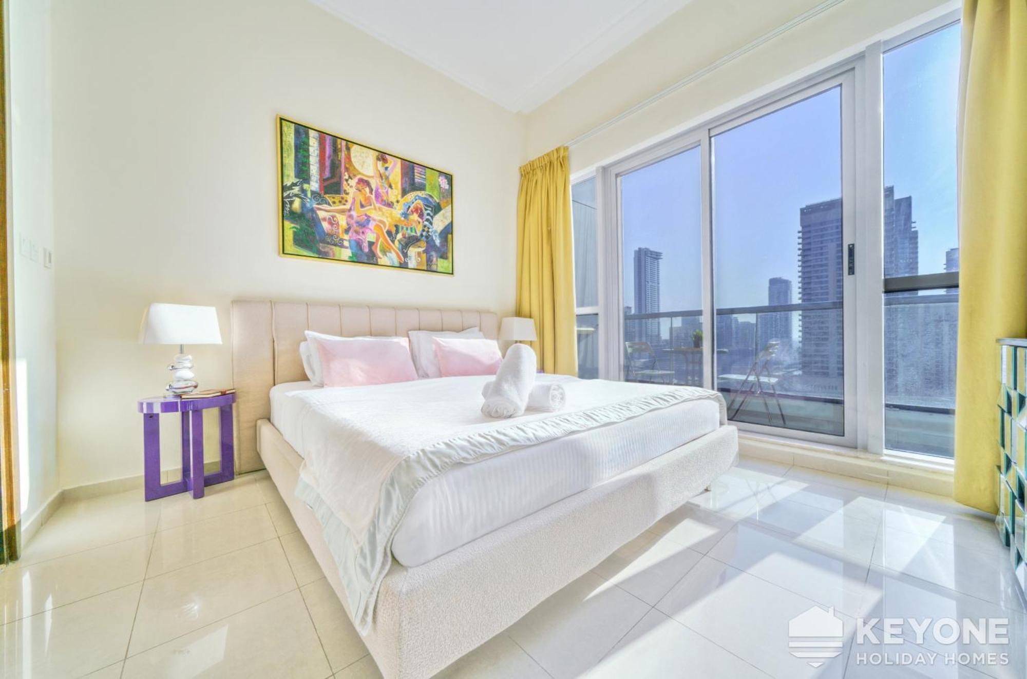 Contemporary One Bedroom With Full Marina View Dubai Luaran gambar